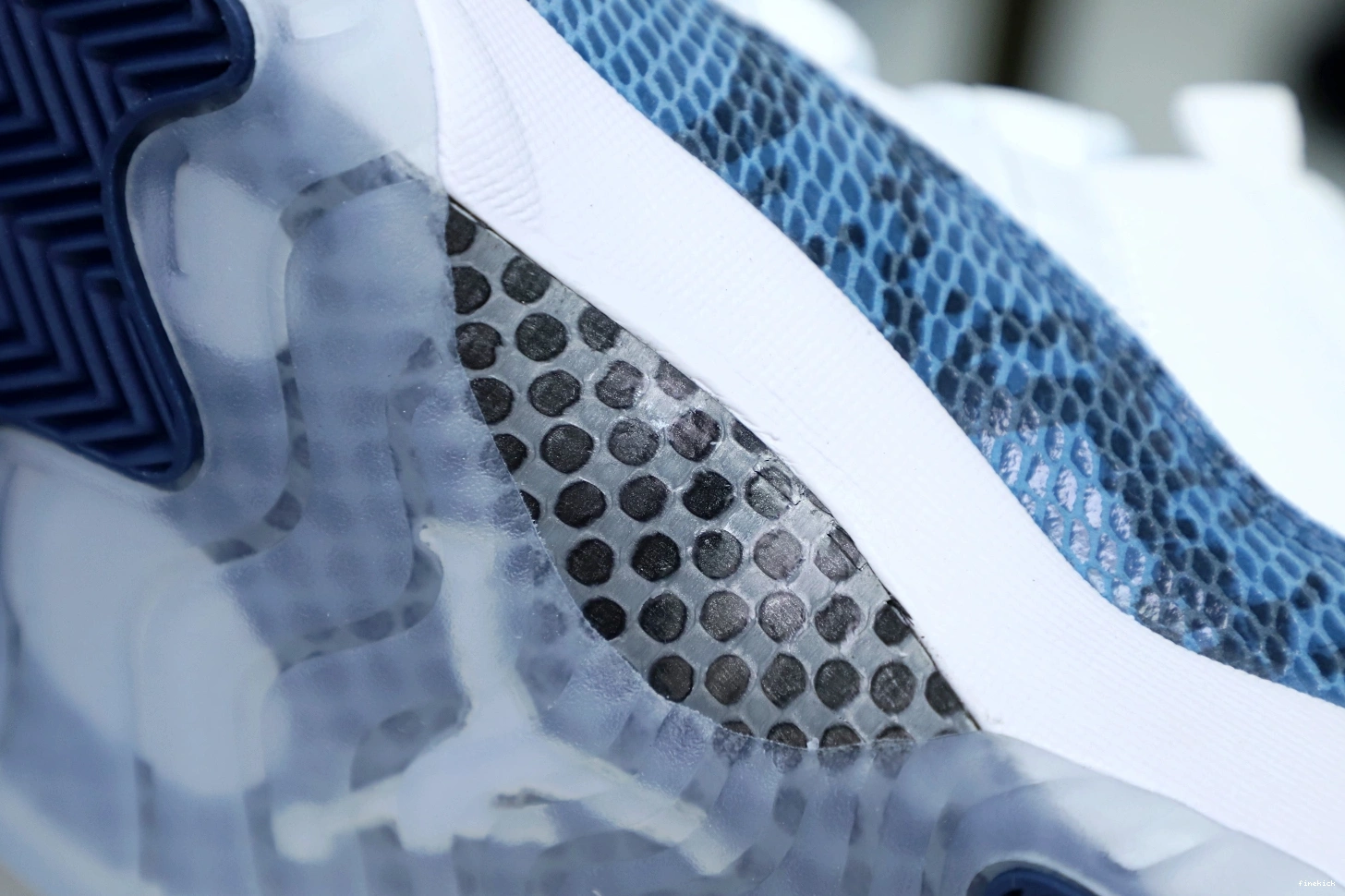 Jordan Jordan 11 “navy snakeskin” Air 0806